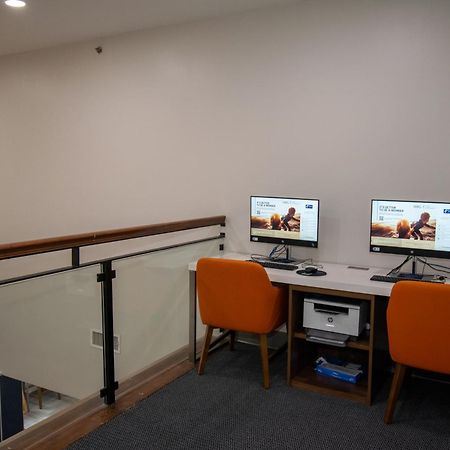 Holiday Inn Express & Suites Sulphur Springs By Ihg Bagian luar foto