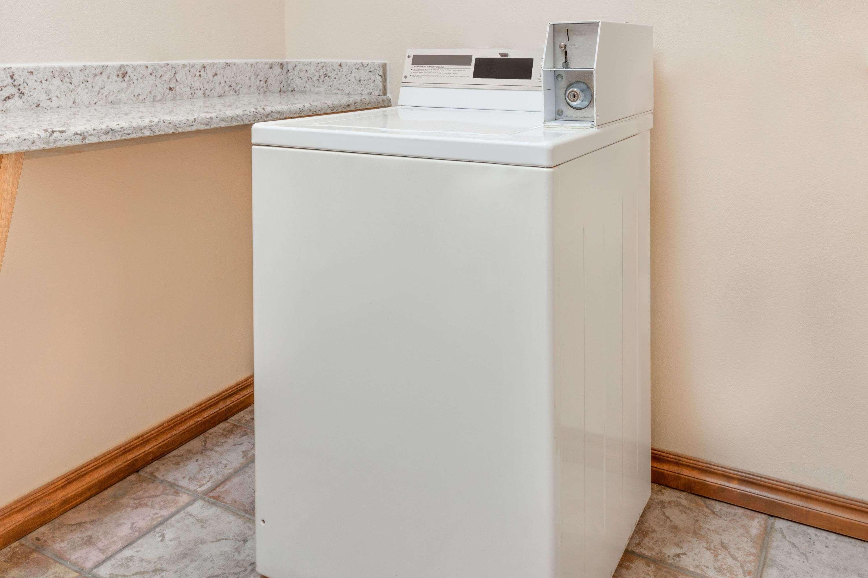 Holiday Inn Express & Suites Sulphur Springs By Ihg Bagian luar foto