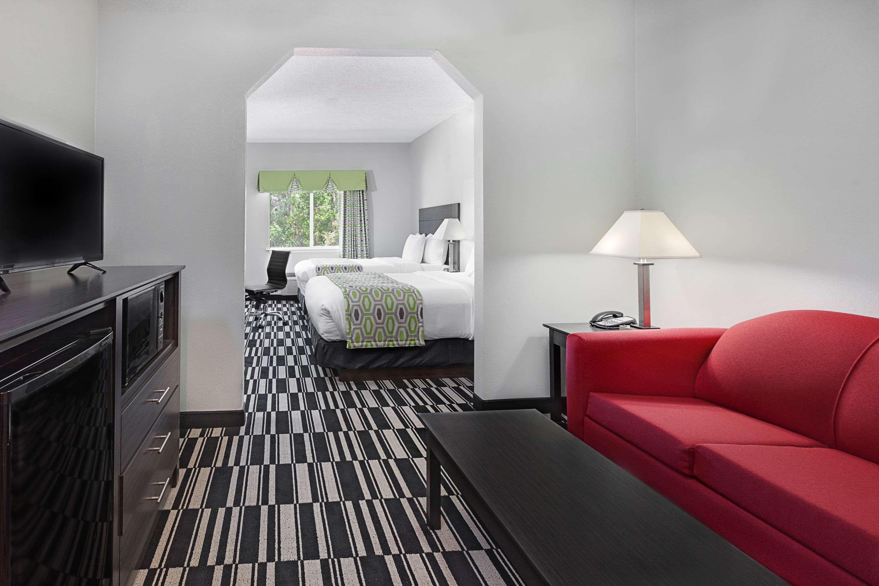 Holiday Inn Express & Suites Sulphur Springs By Ihg Bagian luar foto