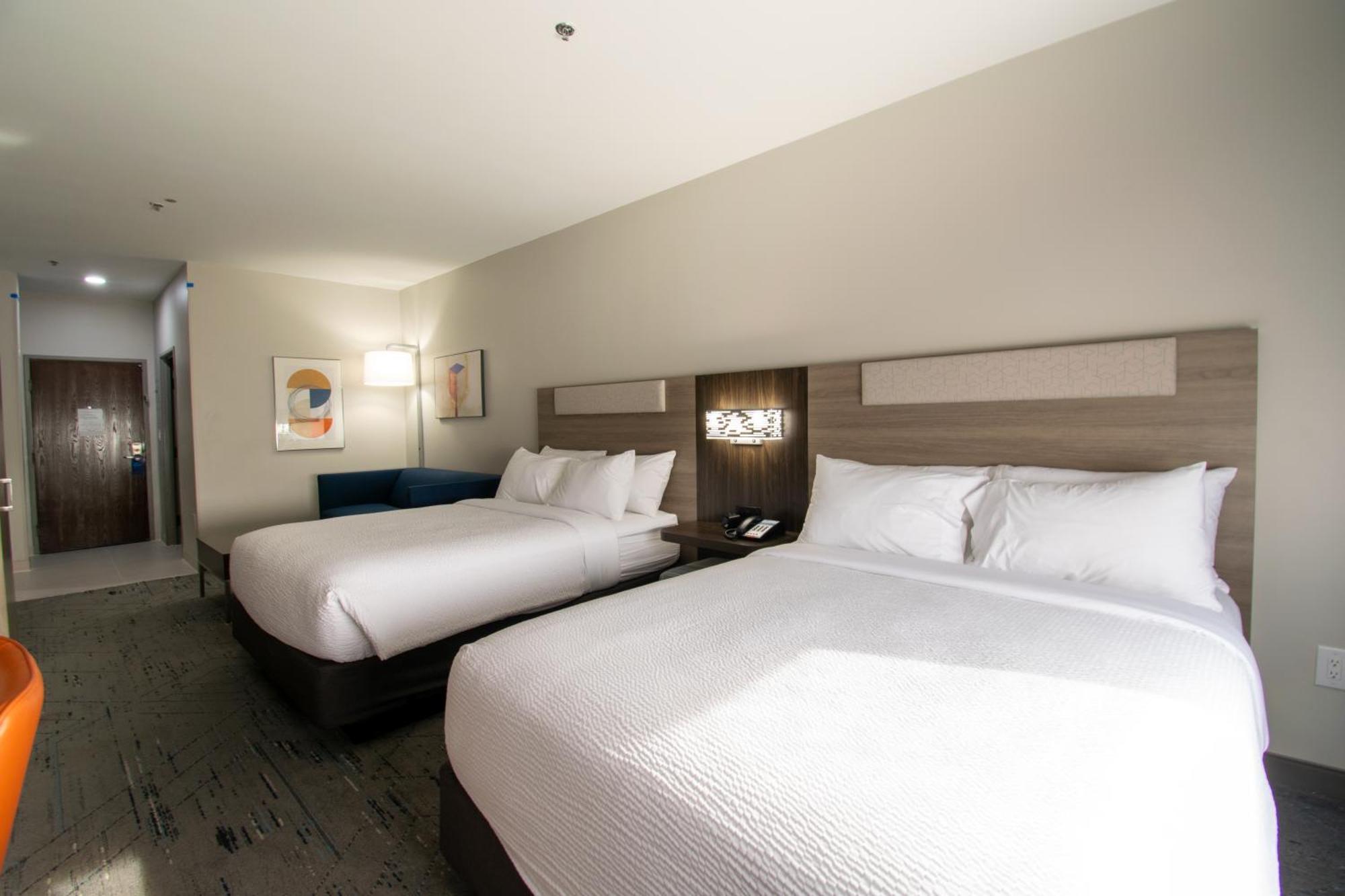 Holiday Inn Express & Suites Sulphur Springs By Ihg Bagian luar foto