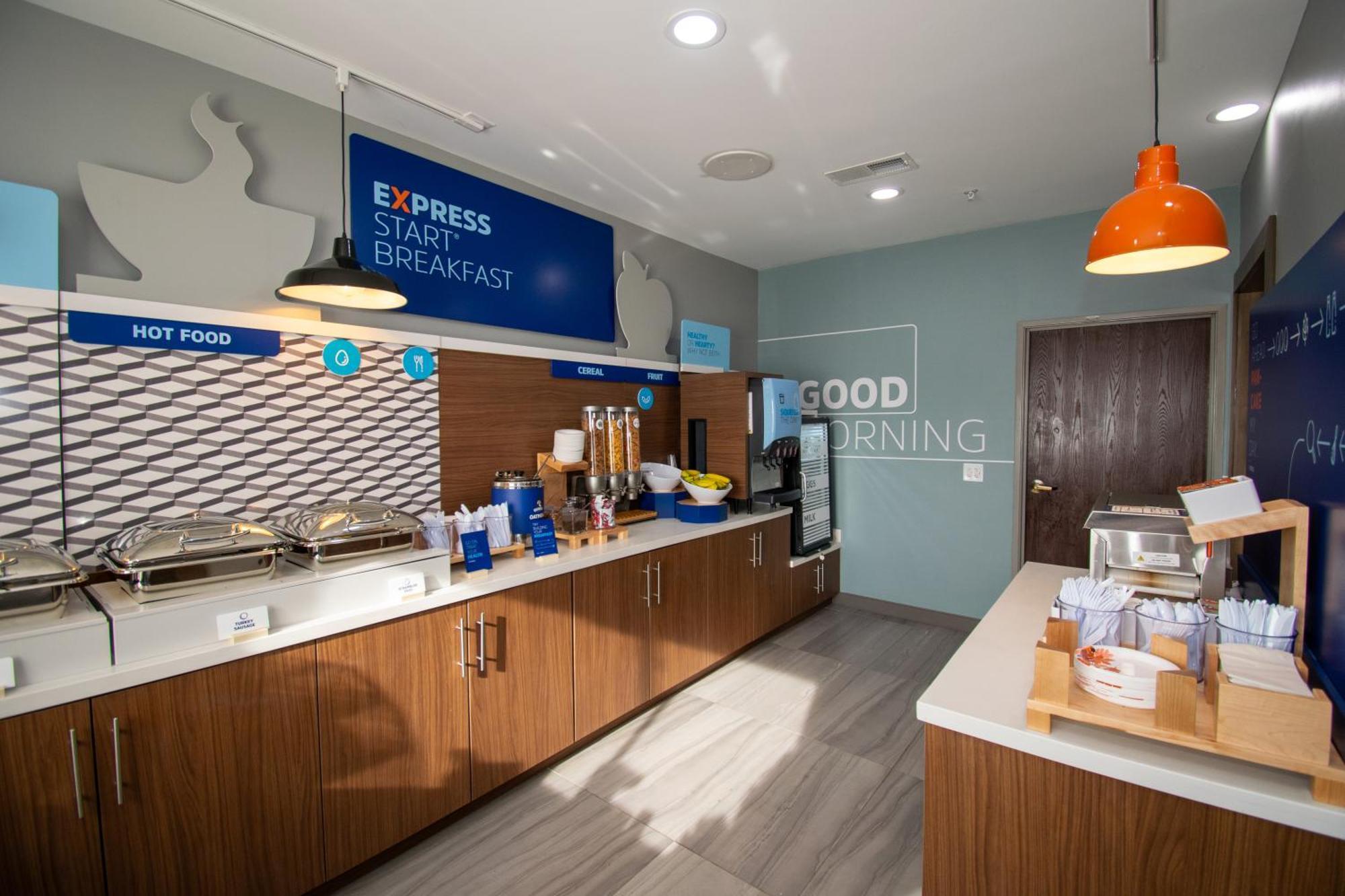 Holiday Inn Express & Suites Sulphur Springs By Ihg Bagian luar foto