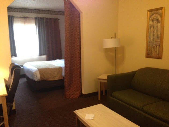 Holiday Inn Express & Suites Sulphur Springs By Ihg Bagian luar foto